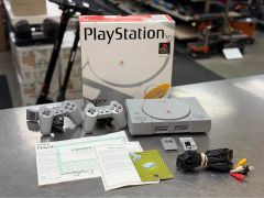 Console Sony PS1 SCPH-5501 complète en boite 2 Manettes