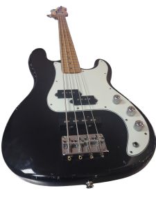 GUITARE BASSE DROITIERE PEAVEY tracer performance serie usa